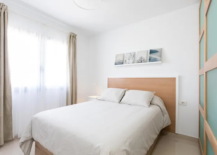 Apartment Home2book Serene Natural Pool &